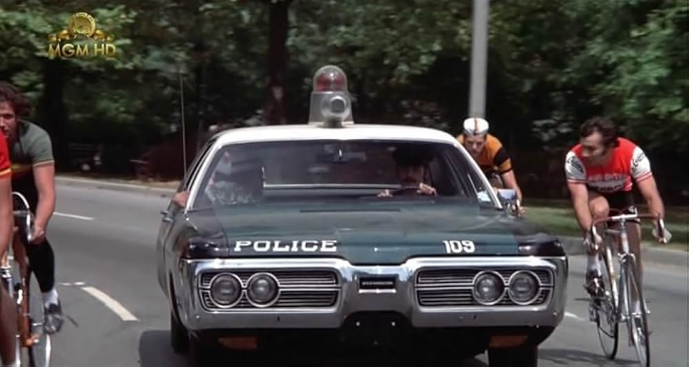 警官ギャングの画像