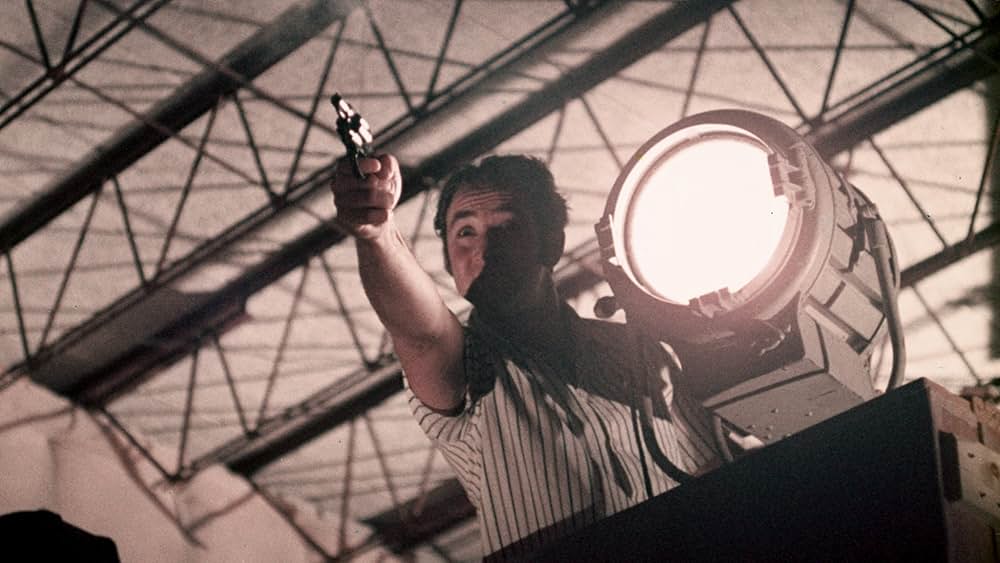 女装ドロ マーサおばさん、ただいま手配中の画像