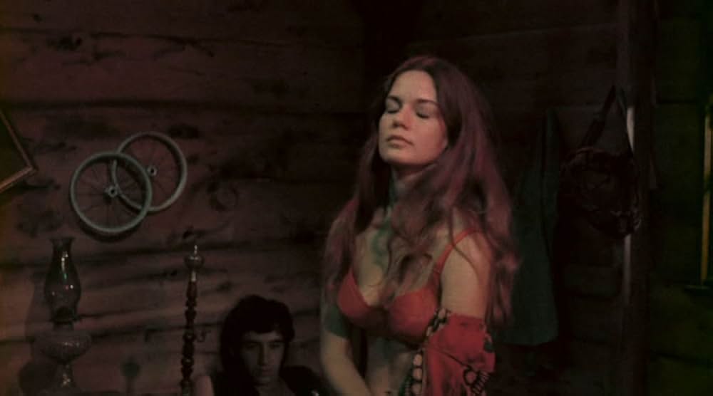 女装ドロ マーサおばさん、ただいま手配中の画像