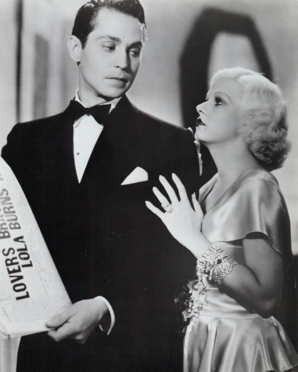 爆弾の頬紅の画像