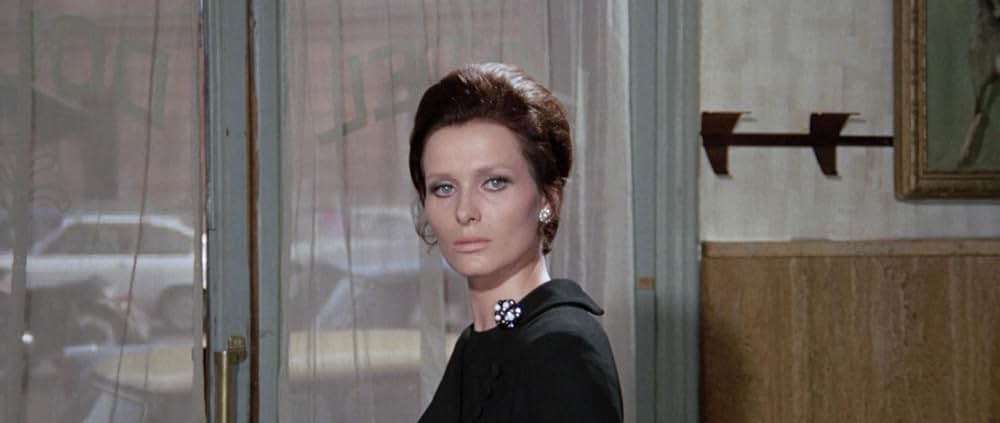 甘く危険な女の画像