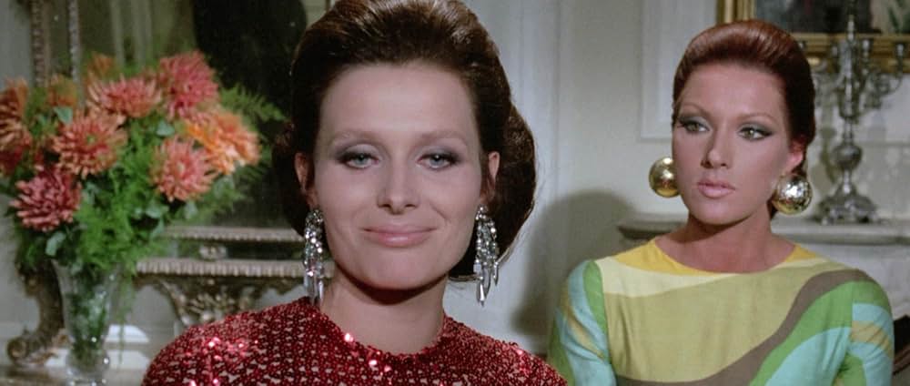 甘く危険な女の画像