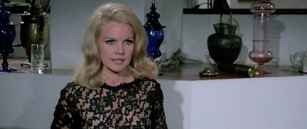 甘く危険な女の画像