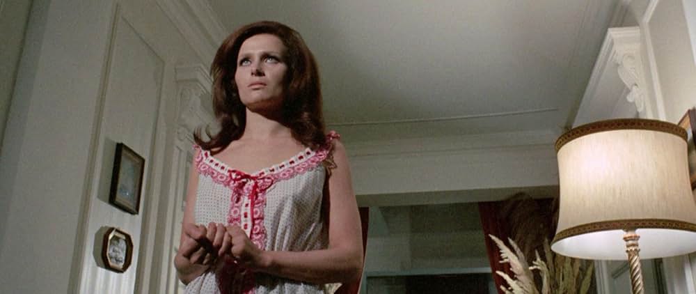 甘く危険な女の画像