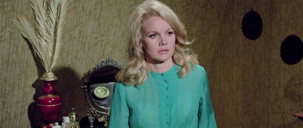 甘く危険な女の画像