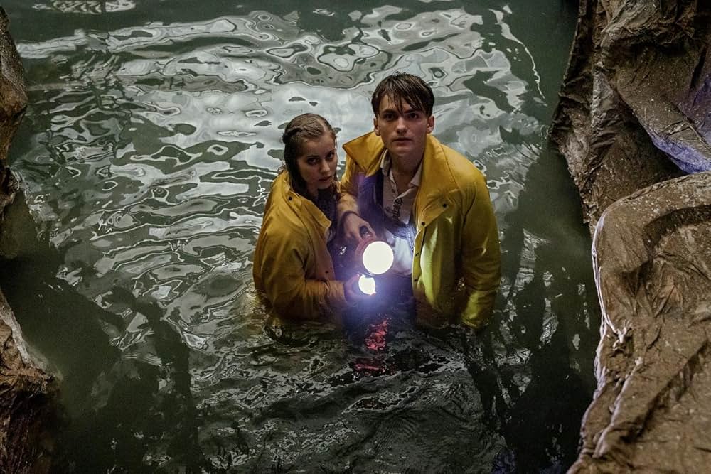 ストレンジ・ハウス: 呪われた家の秘密の画像