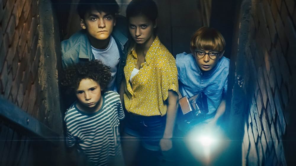 ストレンジ・ハウス: 呪われた家の秘密の画像