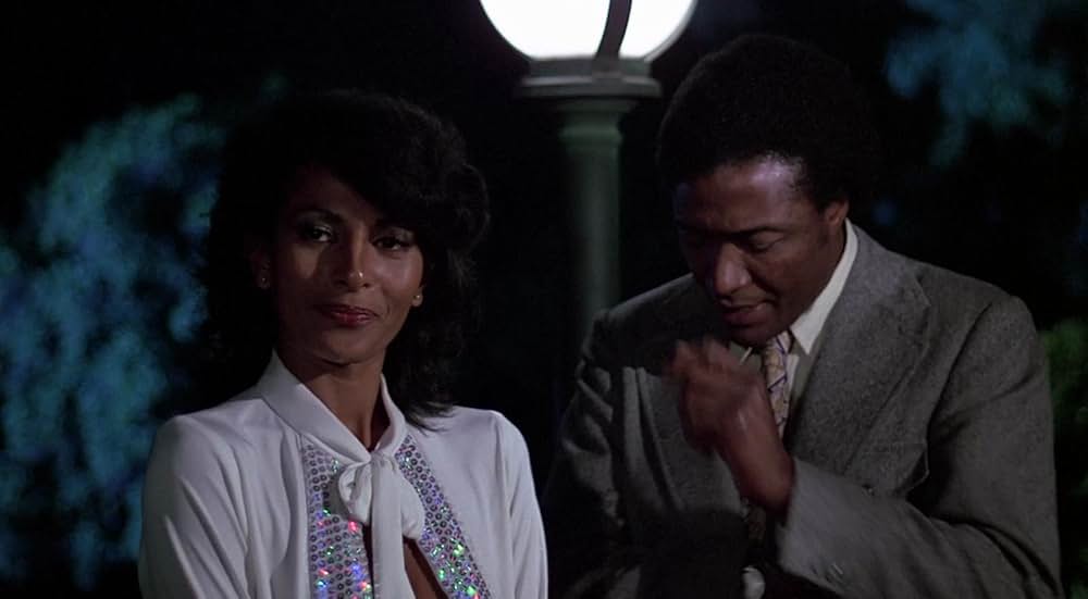 女記者フライデー／謎の暗殺計画の画像