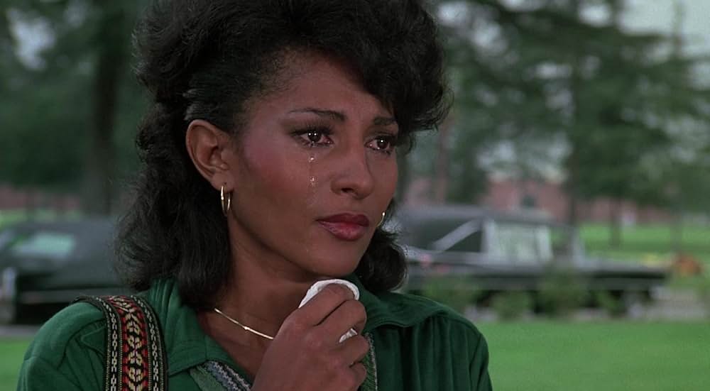 女記者フライデー／謎の暗殺計画の画像