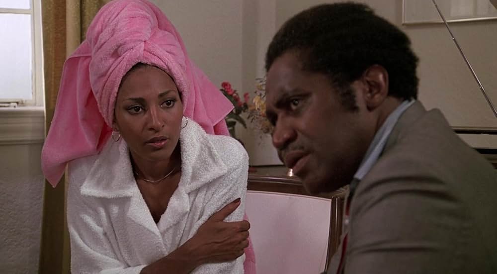 女記者フライデー／謎の暗殺計画の画像