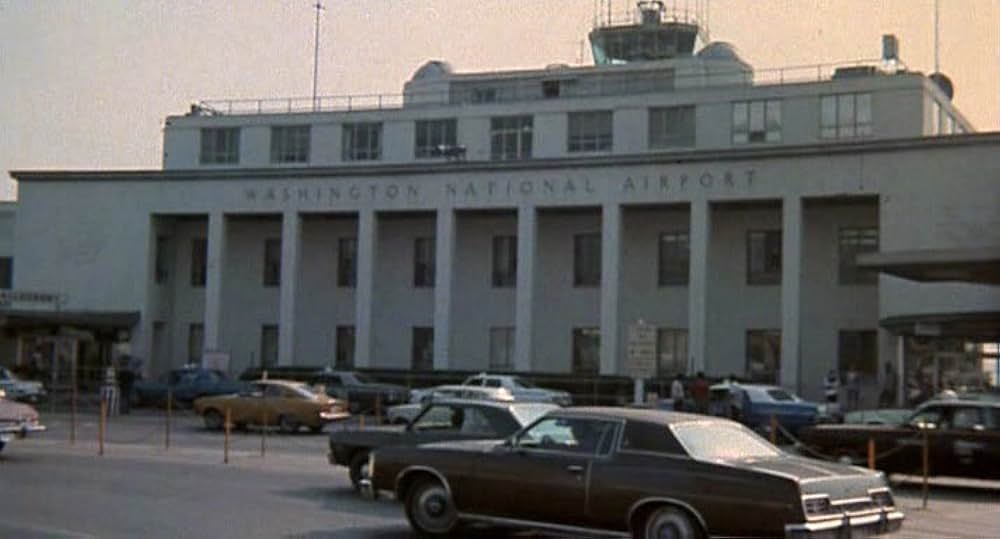 女記者フライデー／謎の暗殺計画の画像