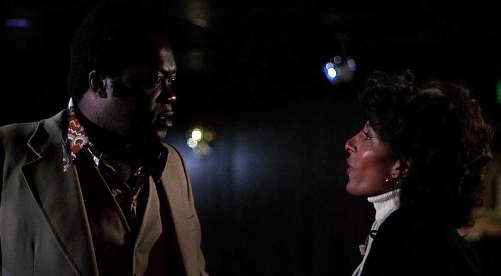 女記者フライデー／謎の暗殺計画の画像