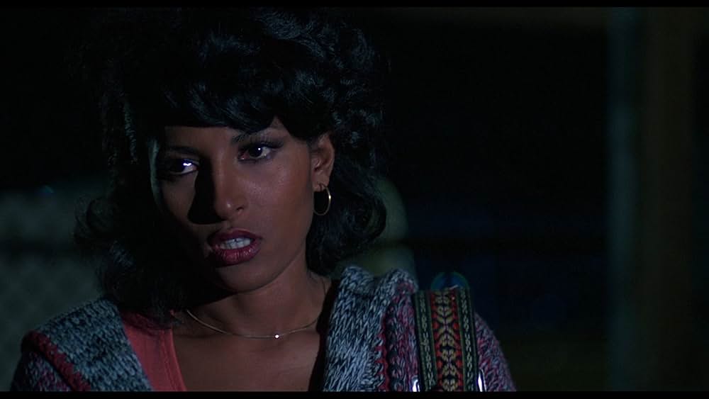 女記者フライデー／謎の暗殺計画の画像