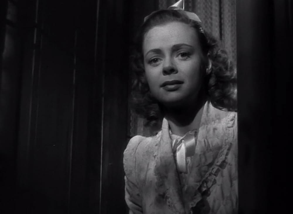 謎の狼女の画像