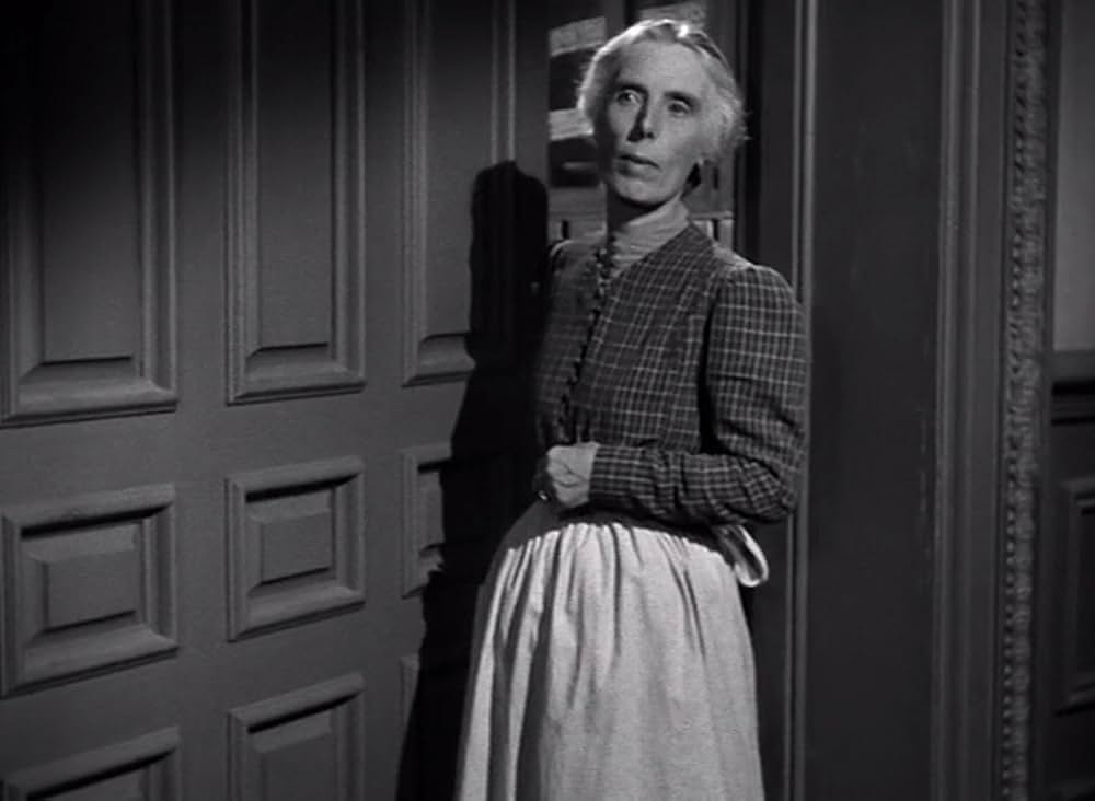 謎の狼女の画像