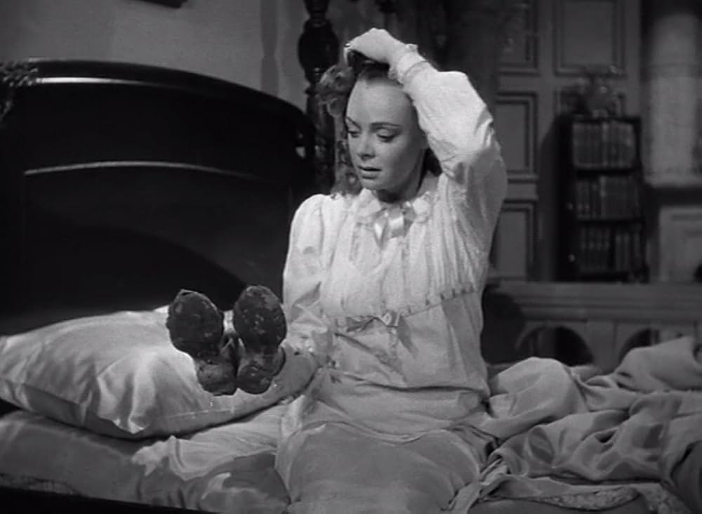 謎の狼女の画像