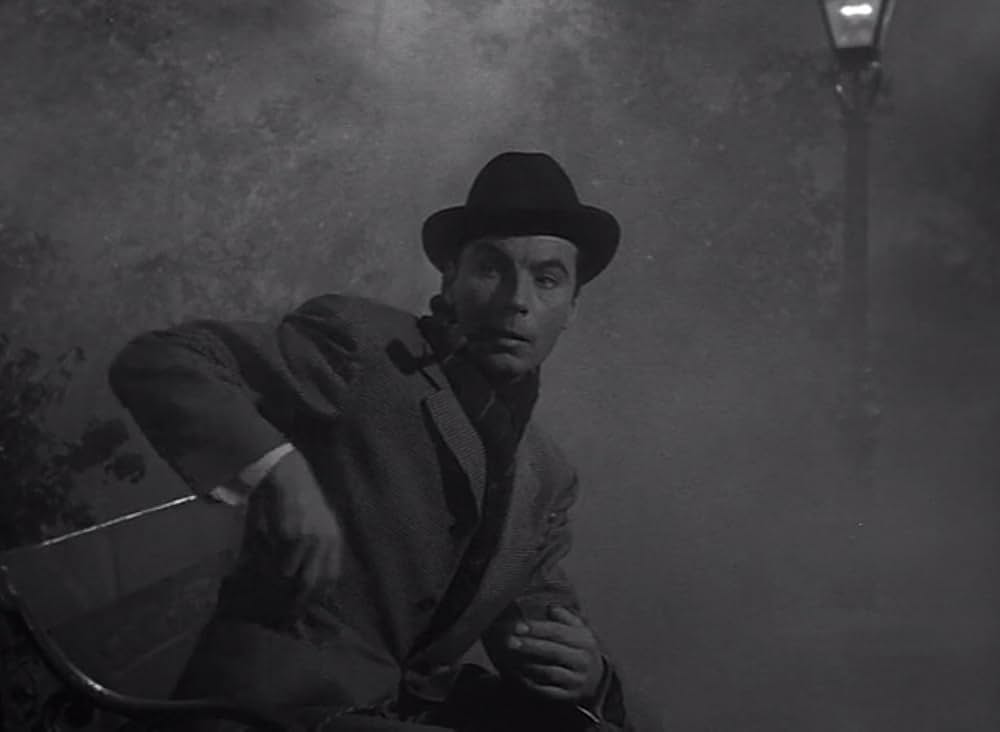 謎の狼女の画像