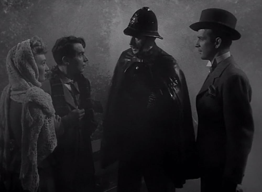 謎の狼女の画像