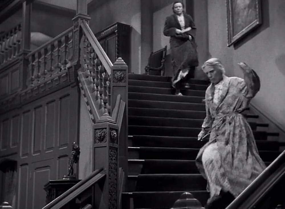 謎の狼女の画像