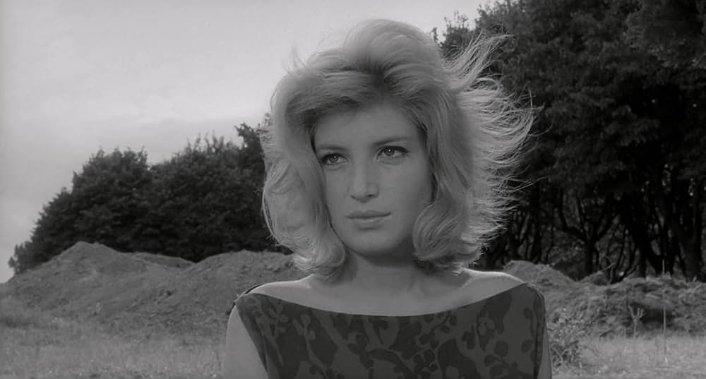 太陽はひとりぼっちの画像