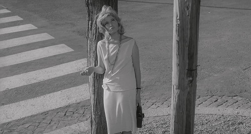 太陽はひとりぼっちの画像