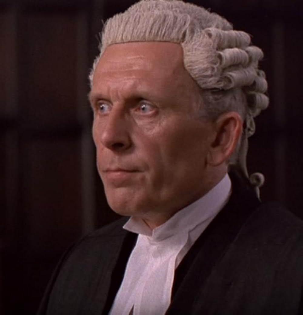 白い炎の女の画像