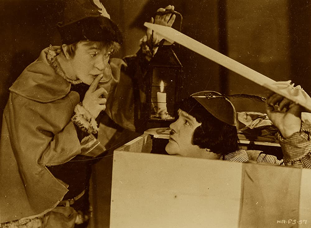 「玩具の国」Oliver Hardy & スタン・ローレルの画像