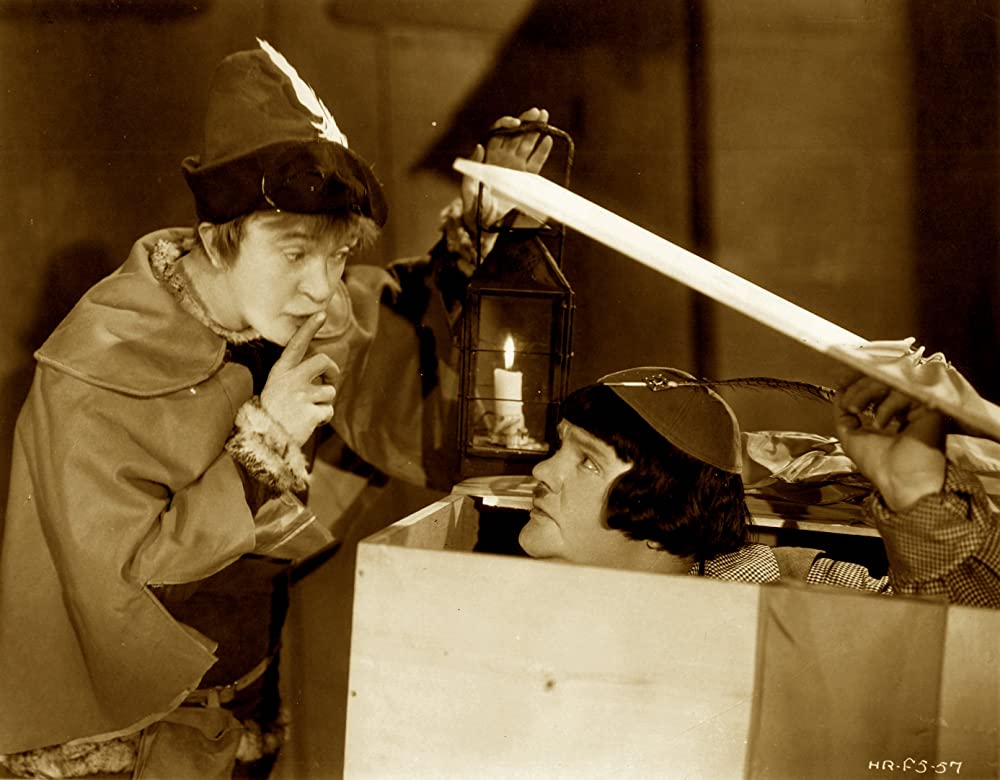 「玩具の国」Oliver Hardy & スタン・ローレルの画像