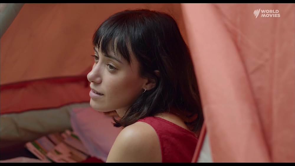 Friends and Strangers（原題）の画像