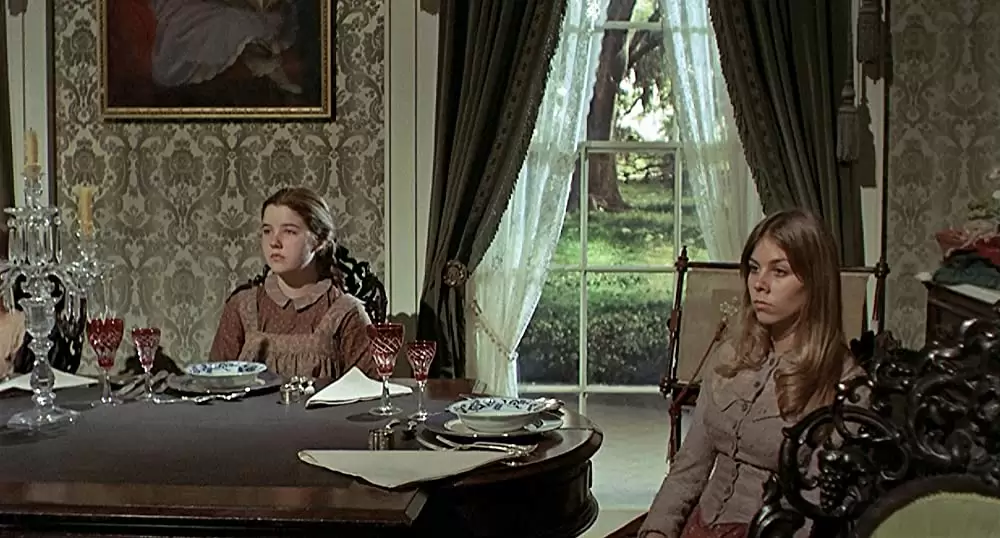 「白い肌の異常な夜」Jo Ann Harris & Melody Thomas Scottの画像