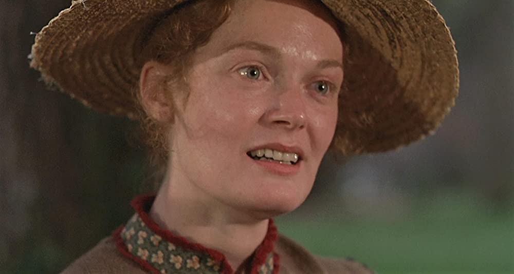 白い肌の異常な夜の画像