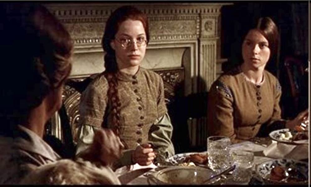 白い肌の異常な夜の画像