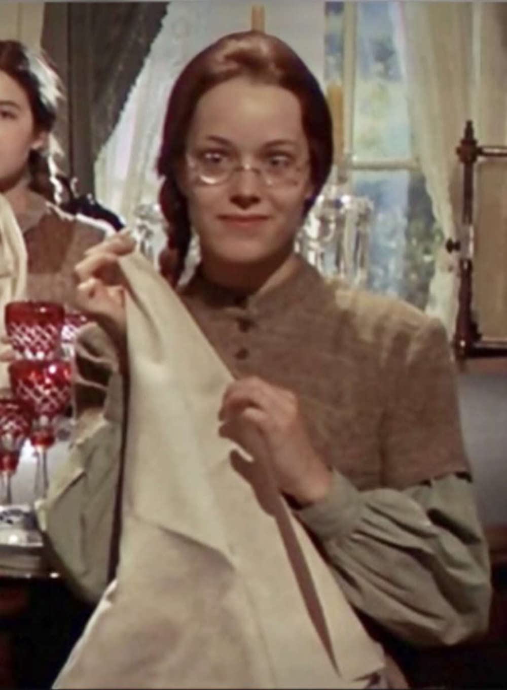 白い肌の異常な夜の画像