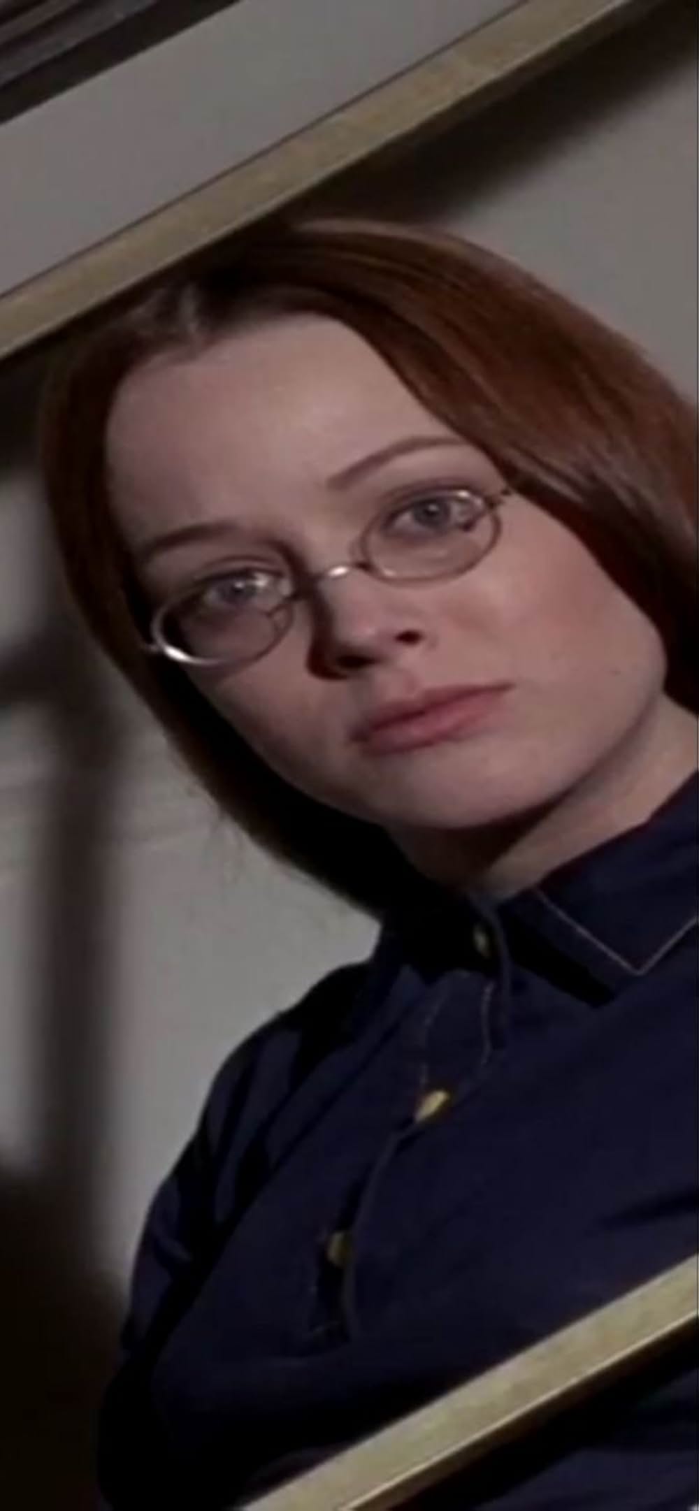 白い肌の異常な夜の画像