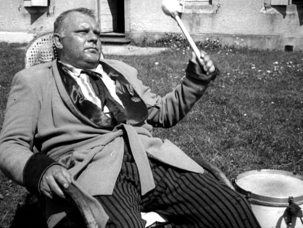 太った男と痩せた男の画像