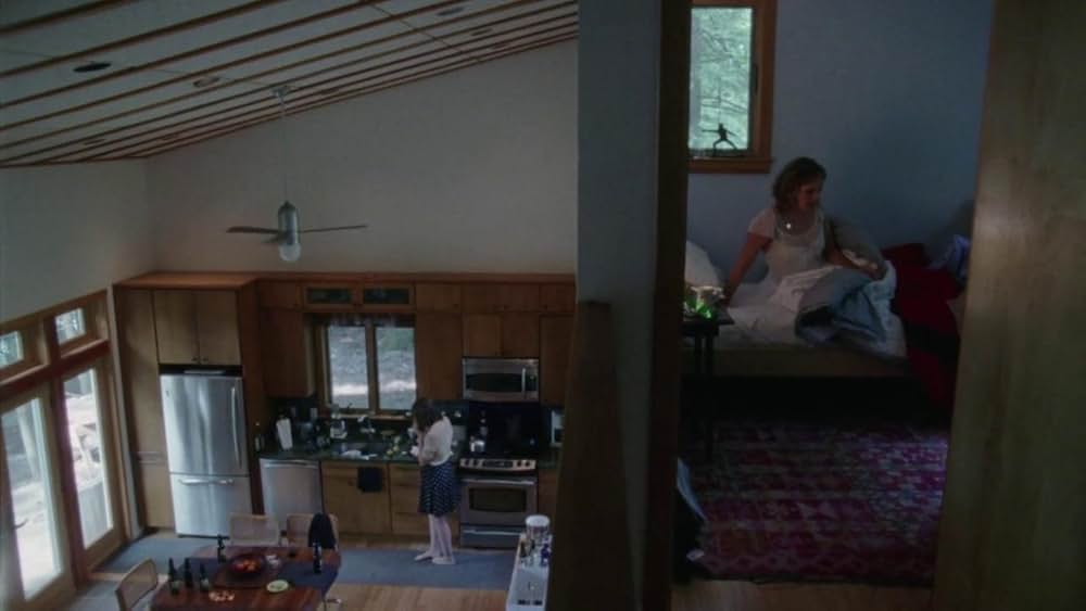 クイーン・オブ・アース（原題）の画像