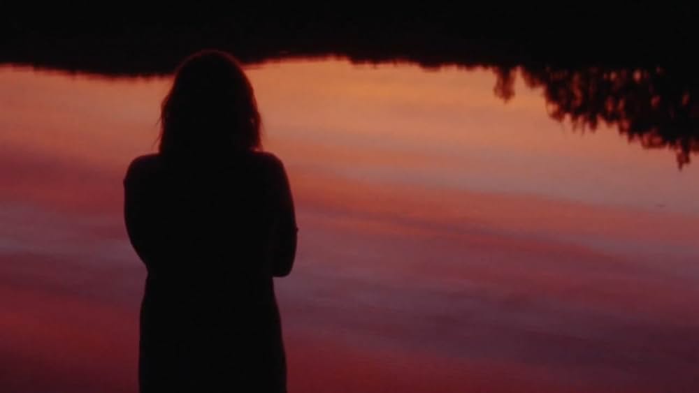 クイーン・オブ・アース（原題）の画像