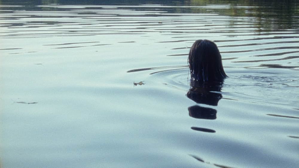 クイーン・オブ・アース（原題）の画像