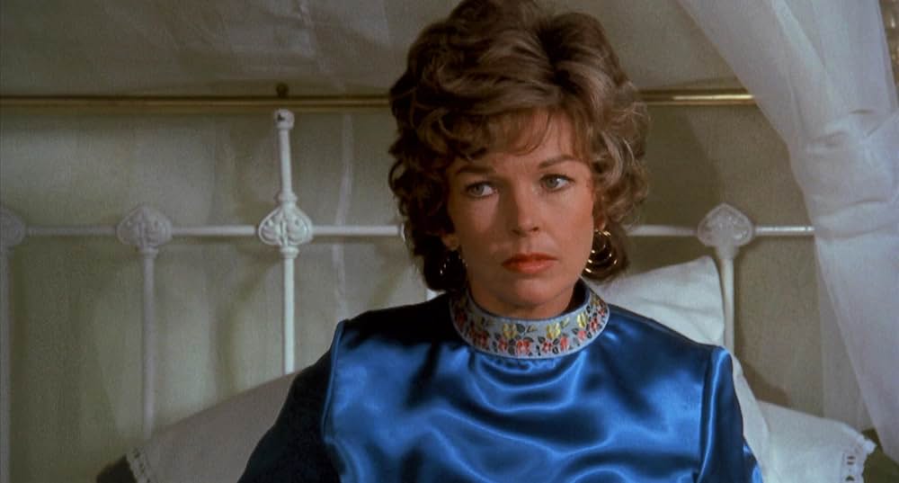 墓場にて／魔界への招待・そこは地獄の始発駅の画像