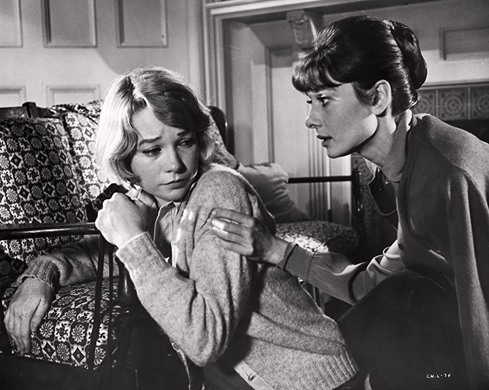 「噂の二人」オードリー・ヘプバーン & シャーリー・マクレーンの画像