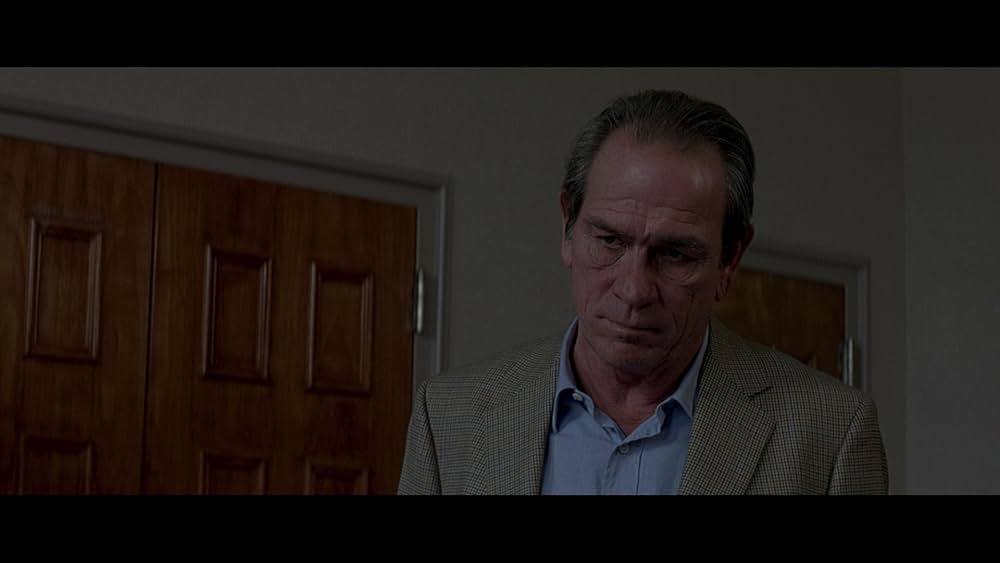 エレクトリック・ミスト 霧の捜査線の画像