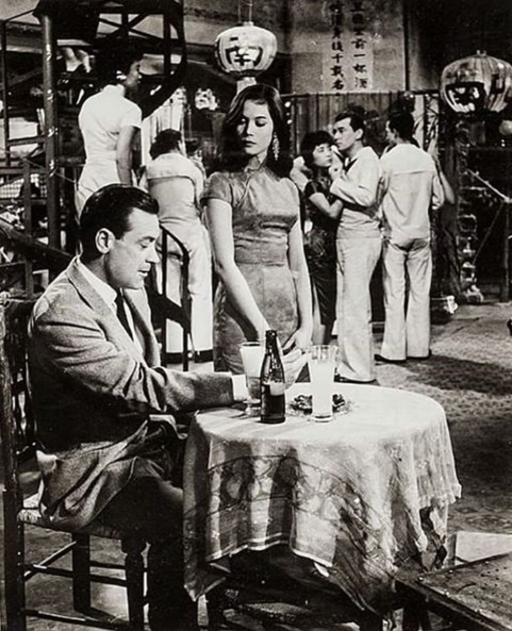 「スージー・ウォンの世界」ウィリアム・ホールデン & ナンシー・クワンの画像