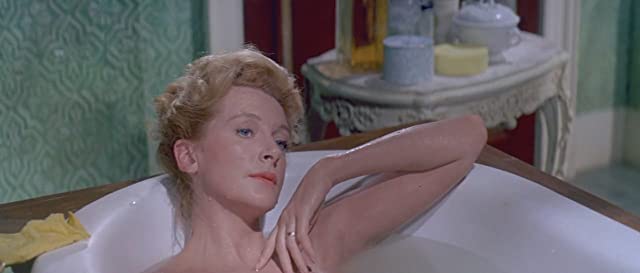 芝生は緑の画像