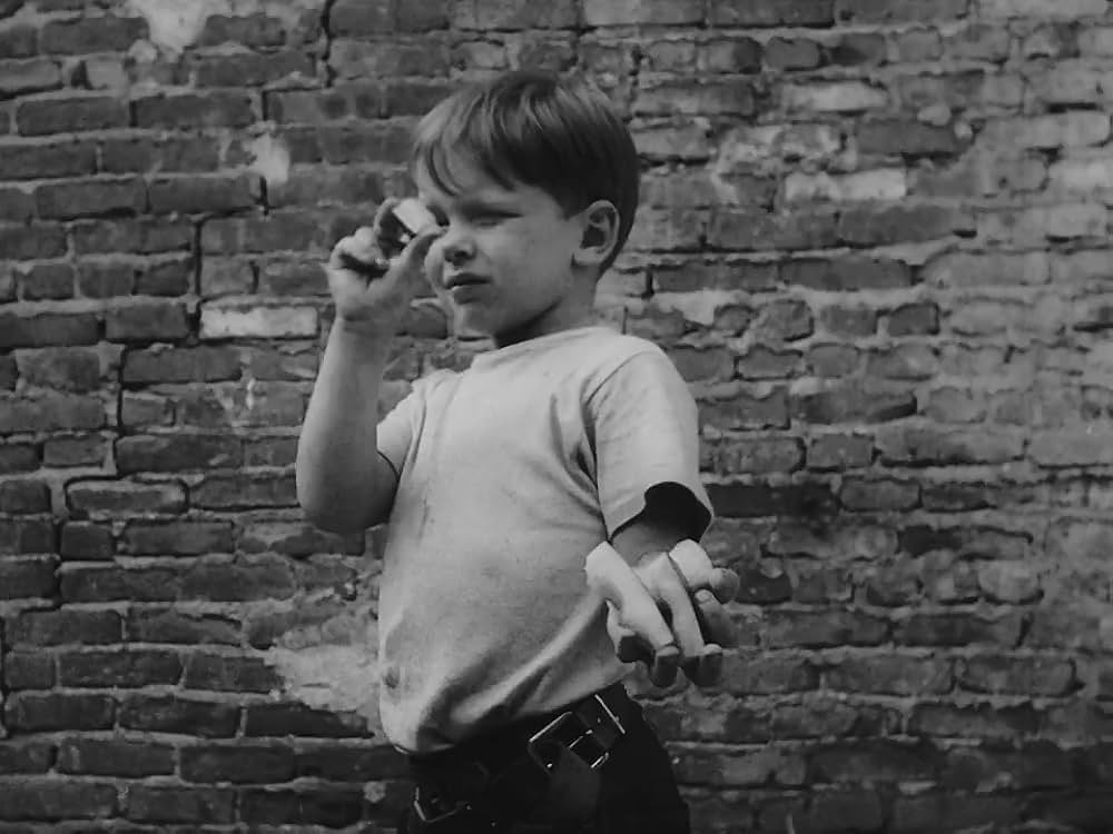 小さな逃亡者の画像