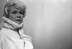 誰かが狙ってるの画像