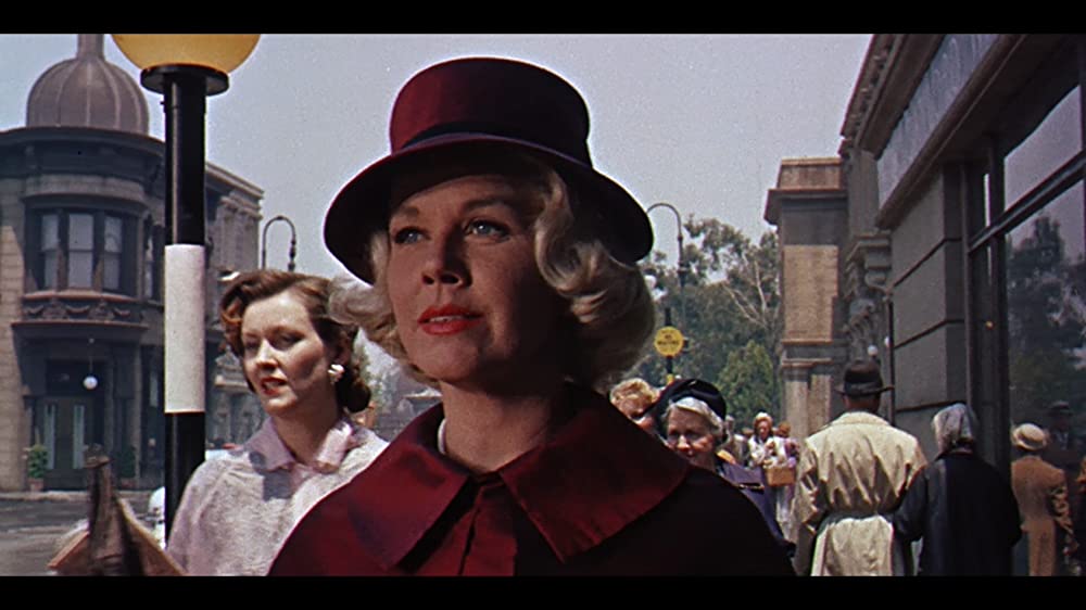 誰かが狙ってるの画像