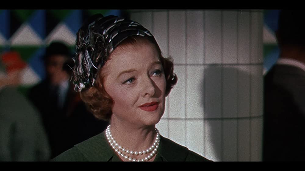 誰かが狙ってるの画像