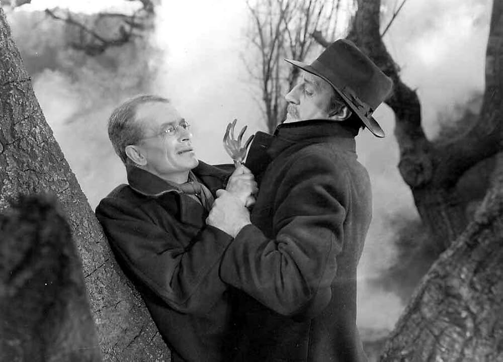 緋色の爪の画像