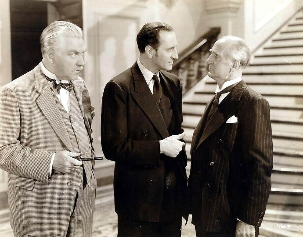 緋色の爪の画像