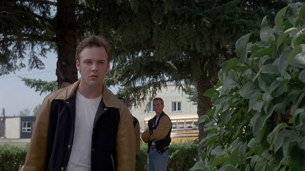 誘惑の接吻（キス）の画像